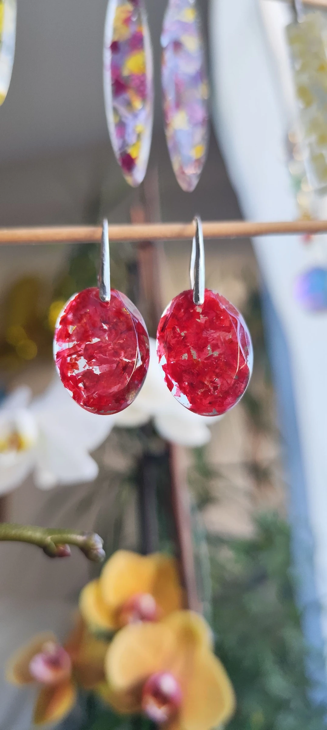 pendientes con pétalos de geranio coral natural – photo 9